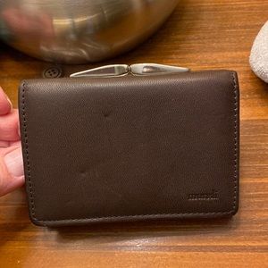 Mundi compact brown leather wallet.